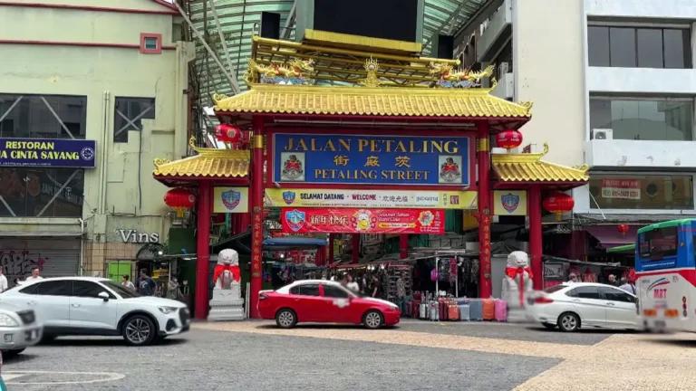 Petaling Street: Pusat Beli-Belah Utama di Kuala Lumpur