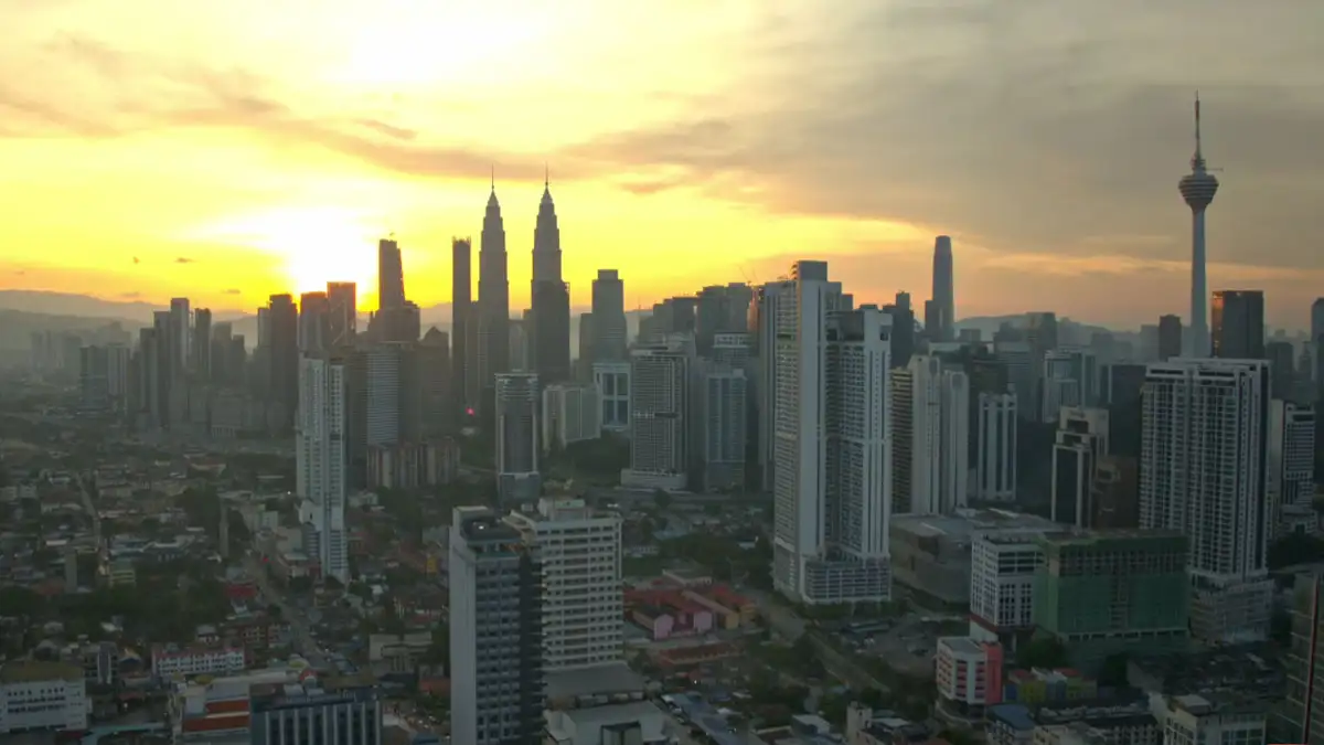 Kuala Lumpur City Centre: Memeluk Kepelbagaian di Tengah-Tengah Bandaraya