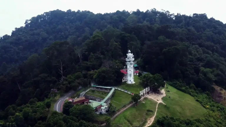Pesona Alam: Keindahan Bukit Jugra dan Pemandangan Selat Melaka