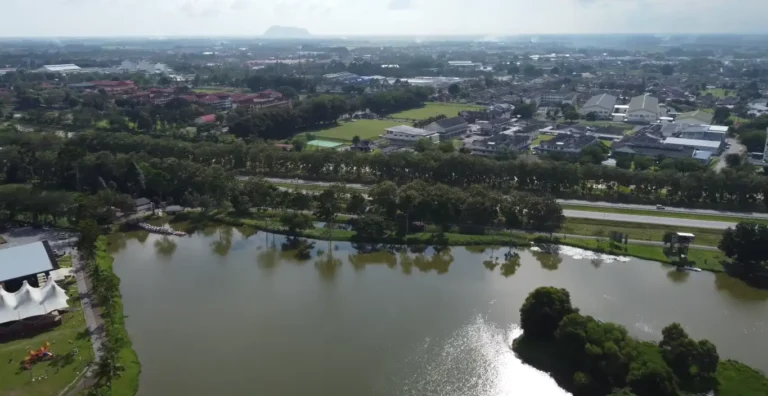 Tempat Menarik di Jitra, Kedah, menawarkan keindahan alam semula jadi, warisan budaya yang kaya, dan pelbagai aktiviti menarik bagi pelancong.