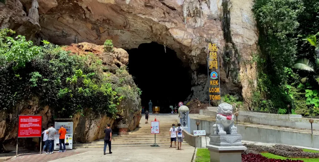 Kek Lok Tong Cave Temple